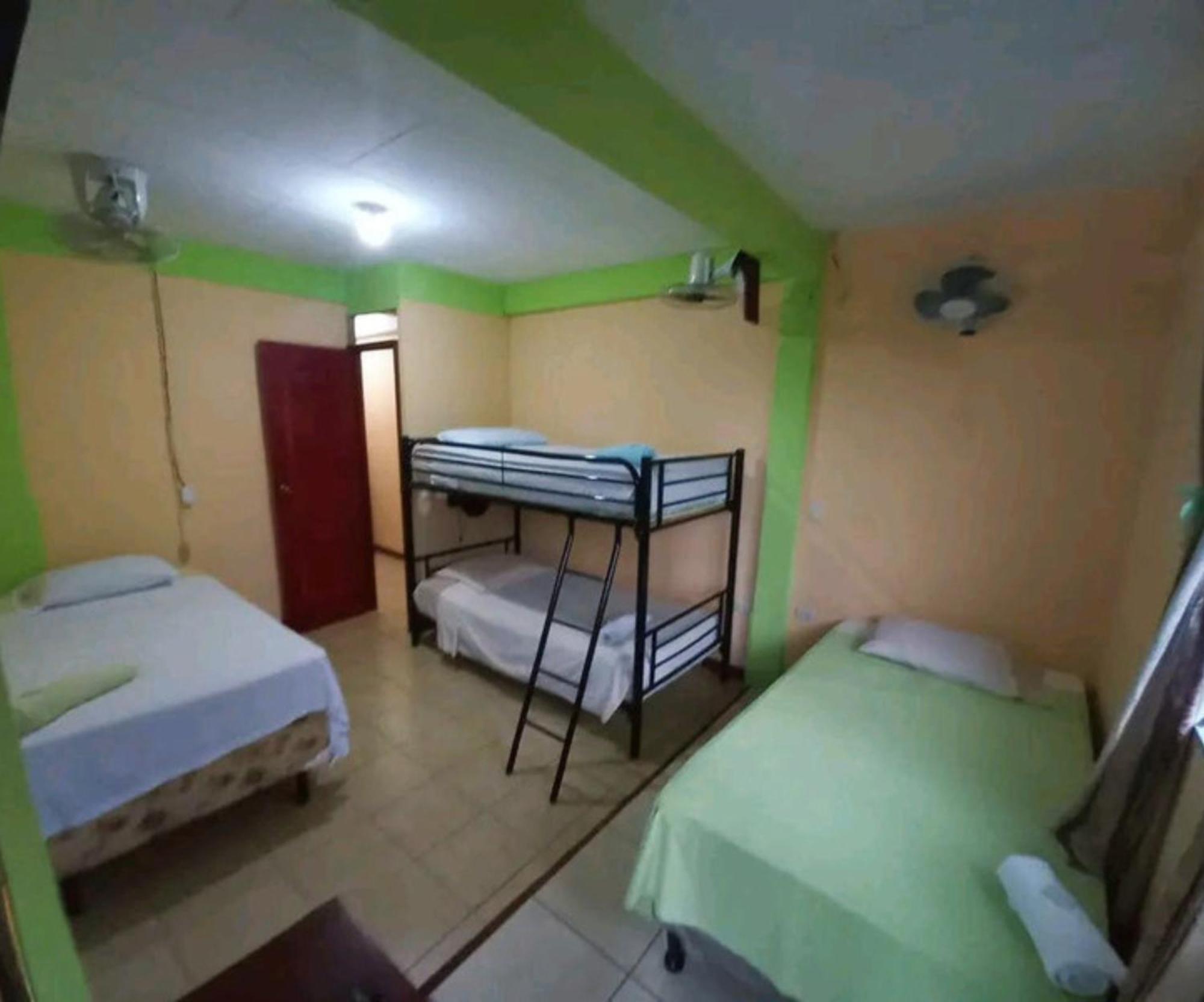 Hostal San Antonio León Exterior foto