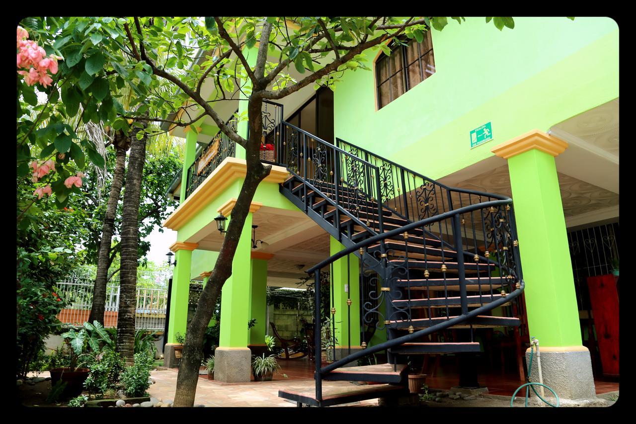 Hostal San Antonio León Exterior foto