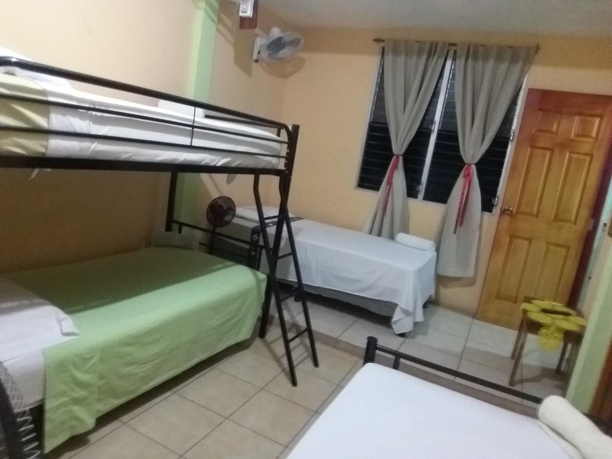 Hostal San Antonio León Exterior foto
